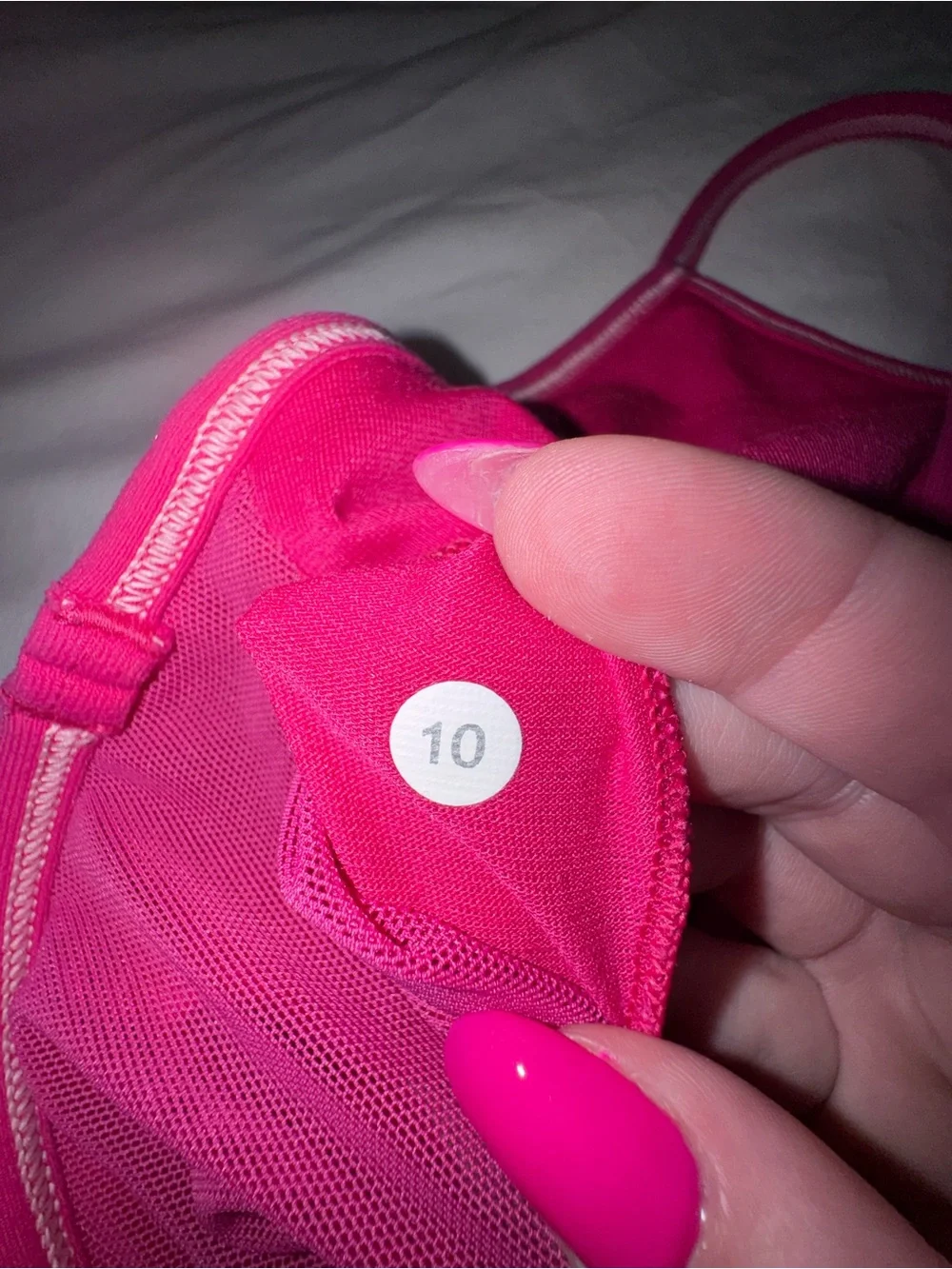 Lululemon Flow Y tank - Fuchsia Pink